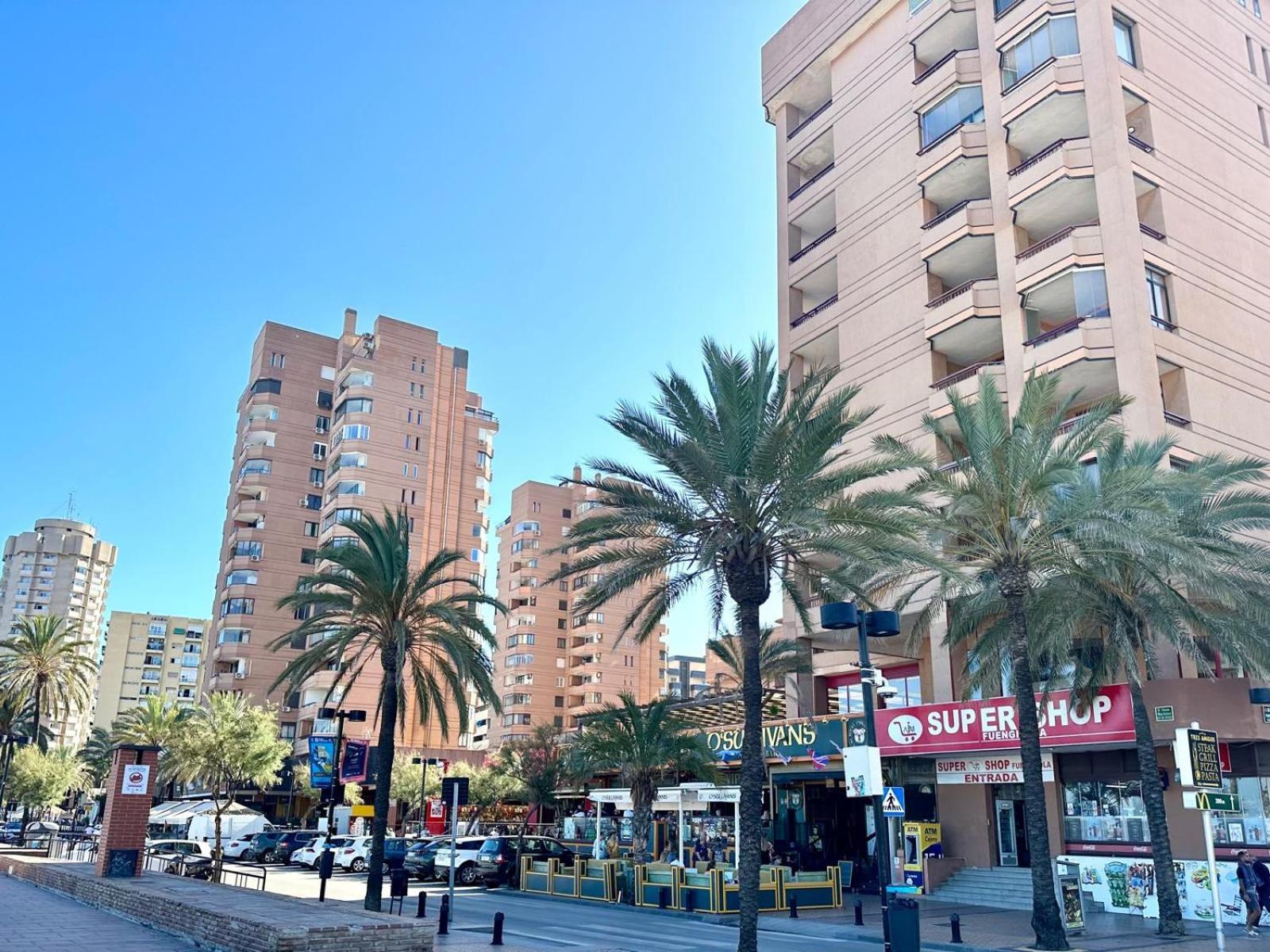 Costa Del Sol Seaside Studio - 5 Mins From Beach ฟูเอนฮิโรลา ภายนอก รูปภาพ