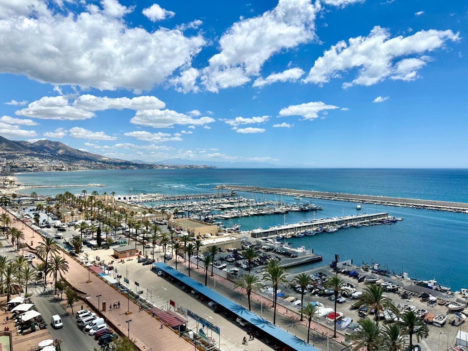 Costa Del Sol Seaside Studio - 5 Mins From Beach ฟูเอนฮิโรลา ภายนอก รูปภาพ