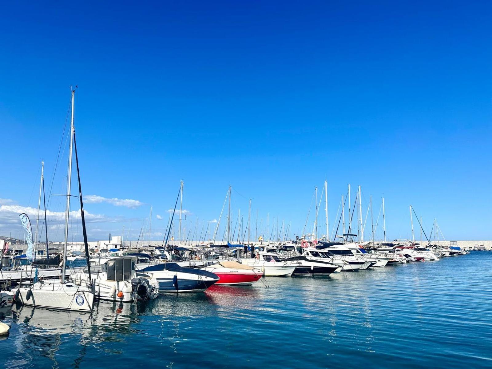 Costa Del Sol Seaside Studio - 5 Mins From Beach ฟูเอนฮิโรลา ภายนอก รูปภาพ